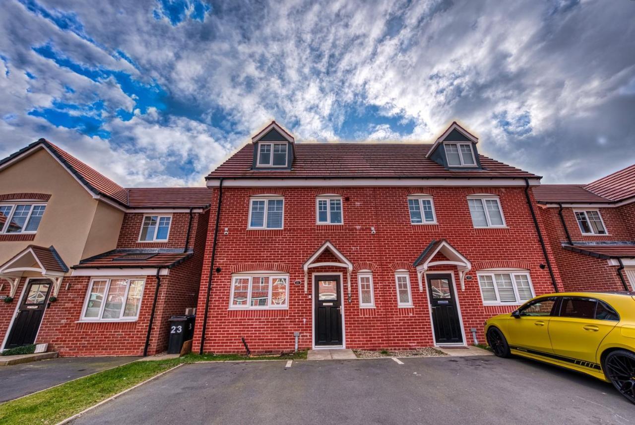 Modern 4 Bedroom 2 Bath House With Parking, Tyseley, Birmingham By 360Stays Exterior photo